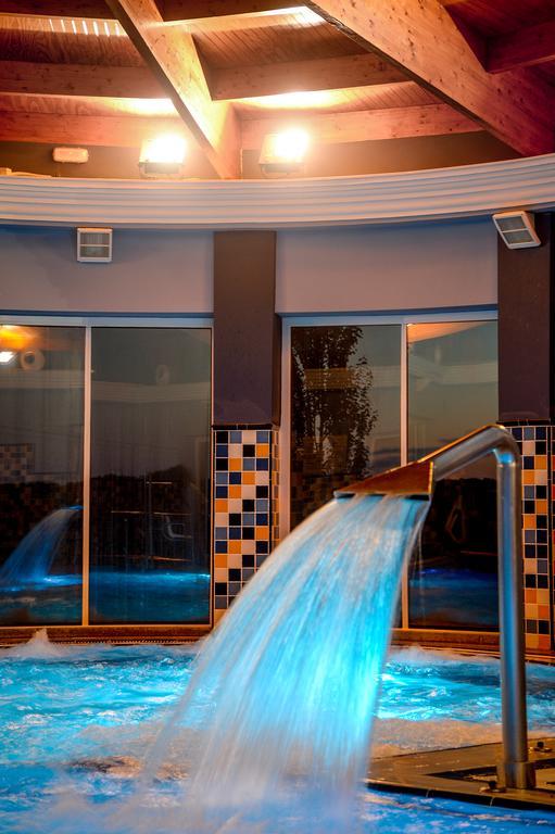 Hotel Balneario El Raposo Puebla de Sancho Perez Luaran gambar