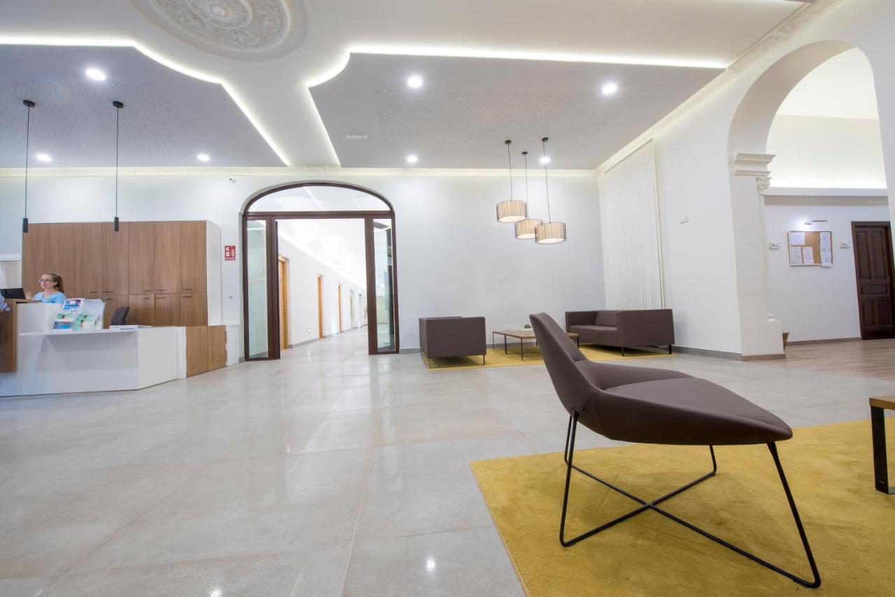 Hotel Balneario El Raposo Puebla de Sancho Perez Luaran gambar