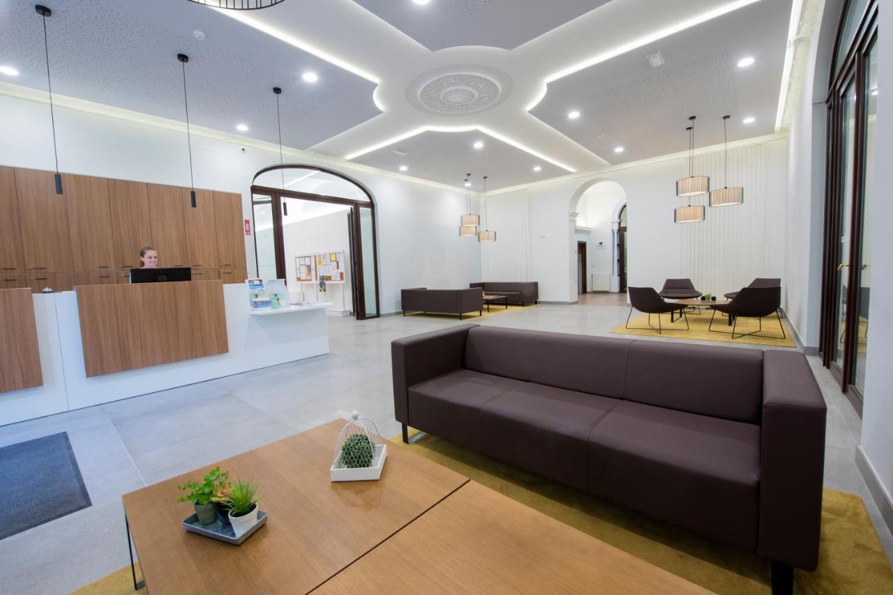 Hotel Balneario El Raposo Puebla de Sancho Perez Luaran gambar